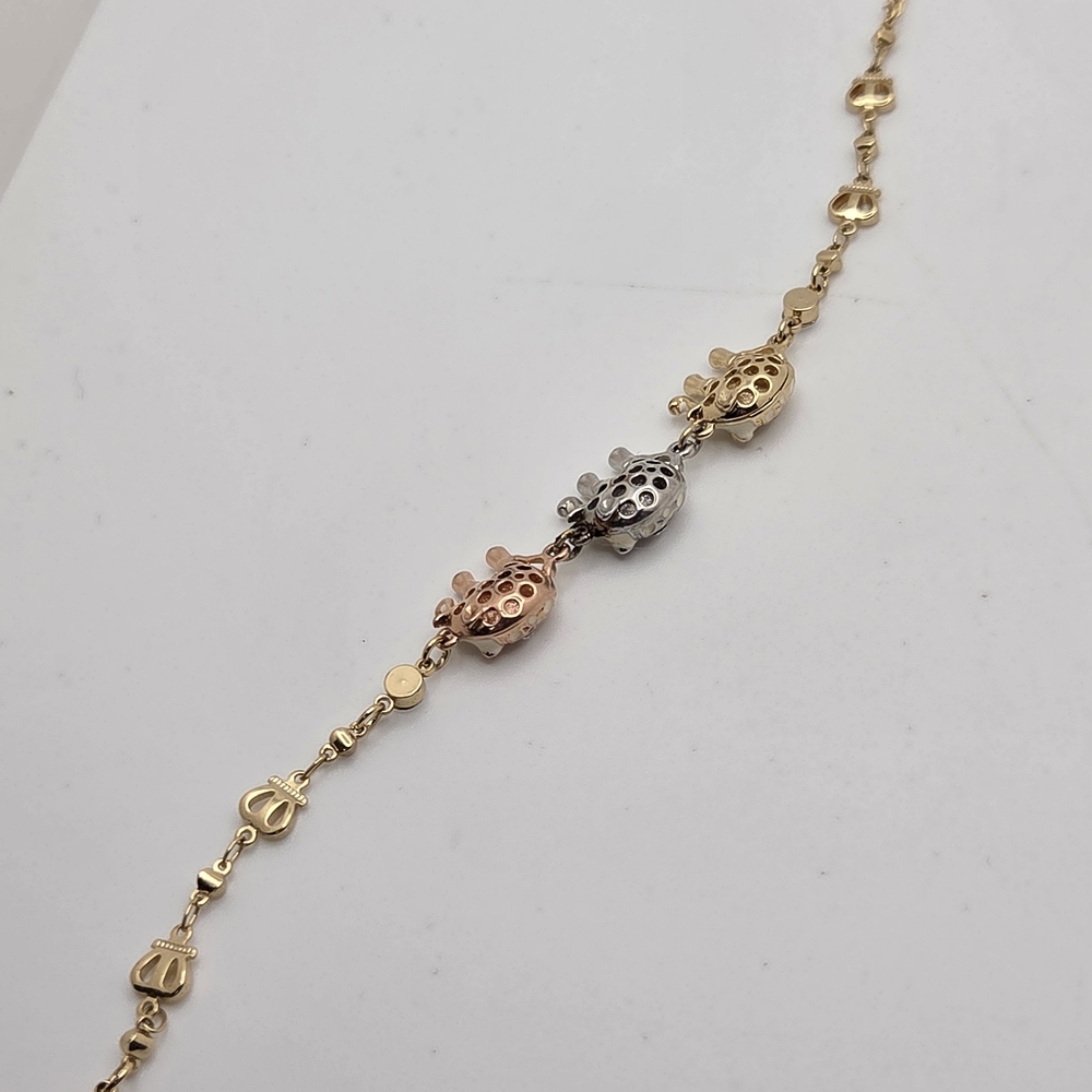 Charming Elephant Bracelet in Gold and Cream - Picture 3 of 8